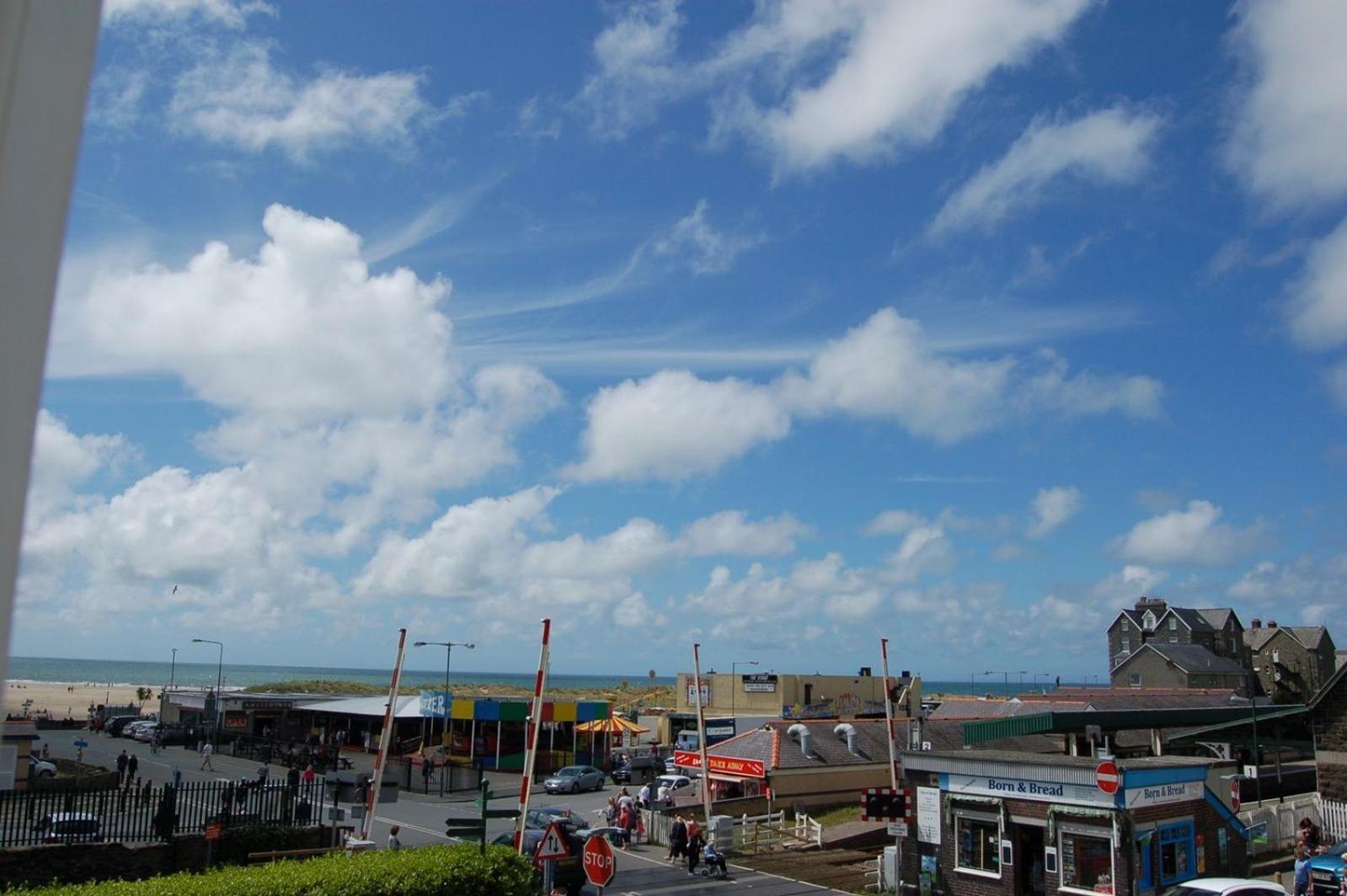 Beach Vista Apartment Three In Barmouth Buitenkant foto